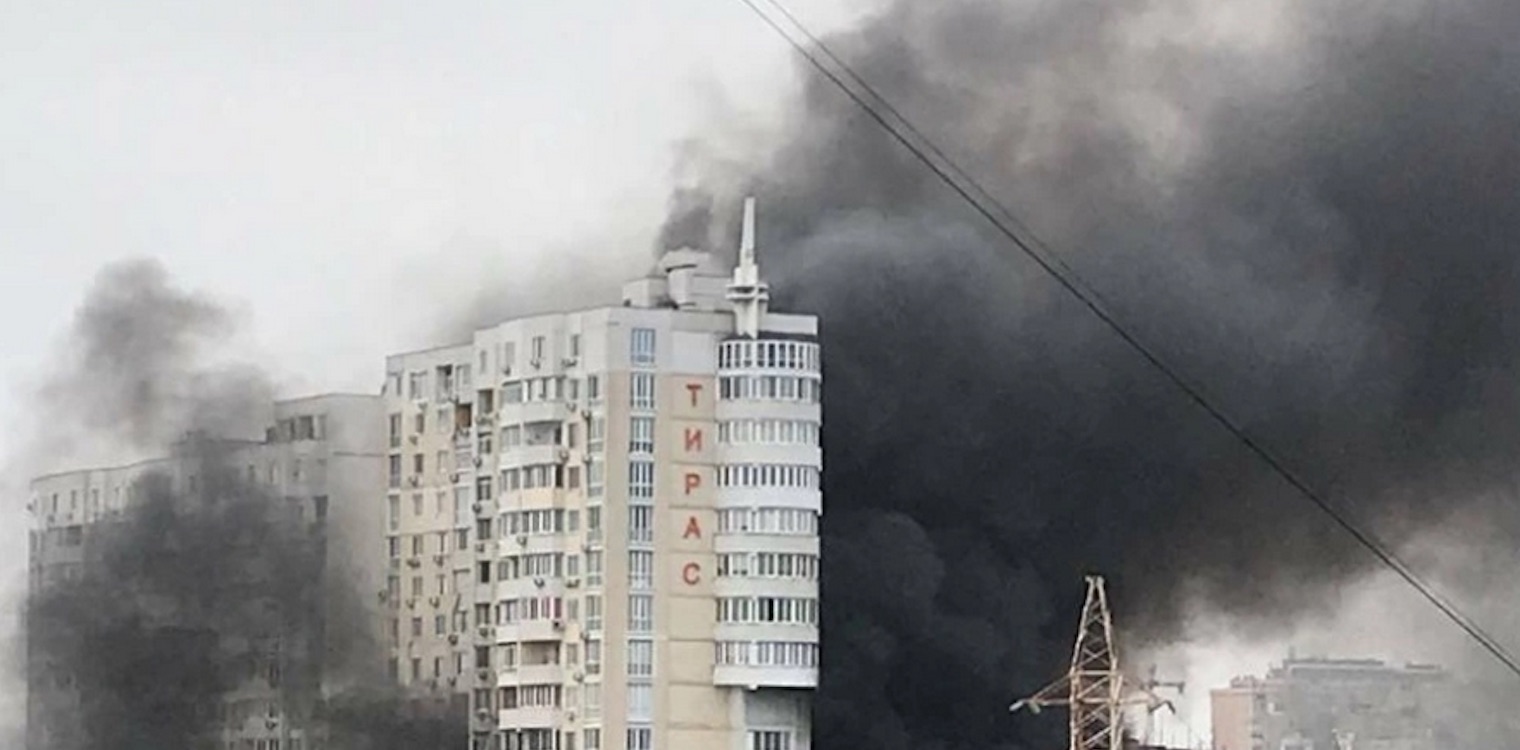 Πόλεμος στην Ουκρανία: Πέντε νεκροί και 18 τραυματίες από το πυραυλικό χτύπημα στην Οδησσό