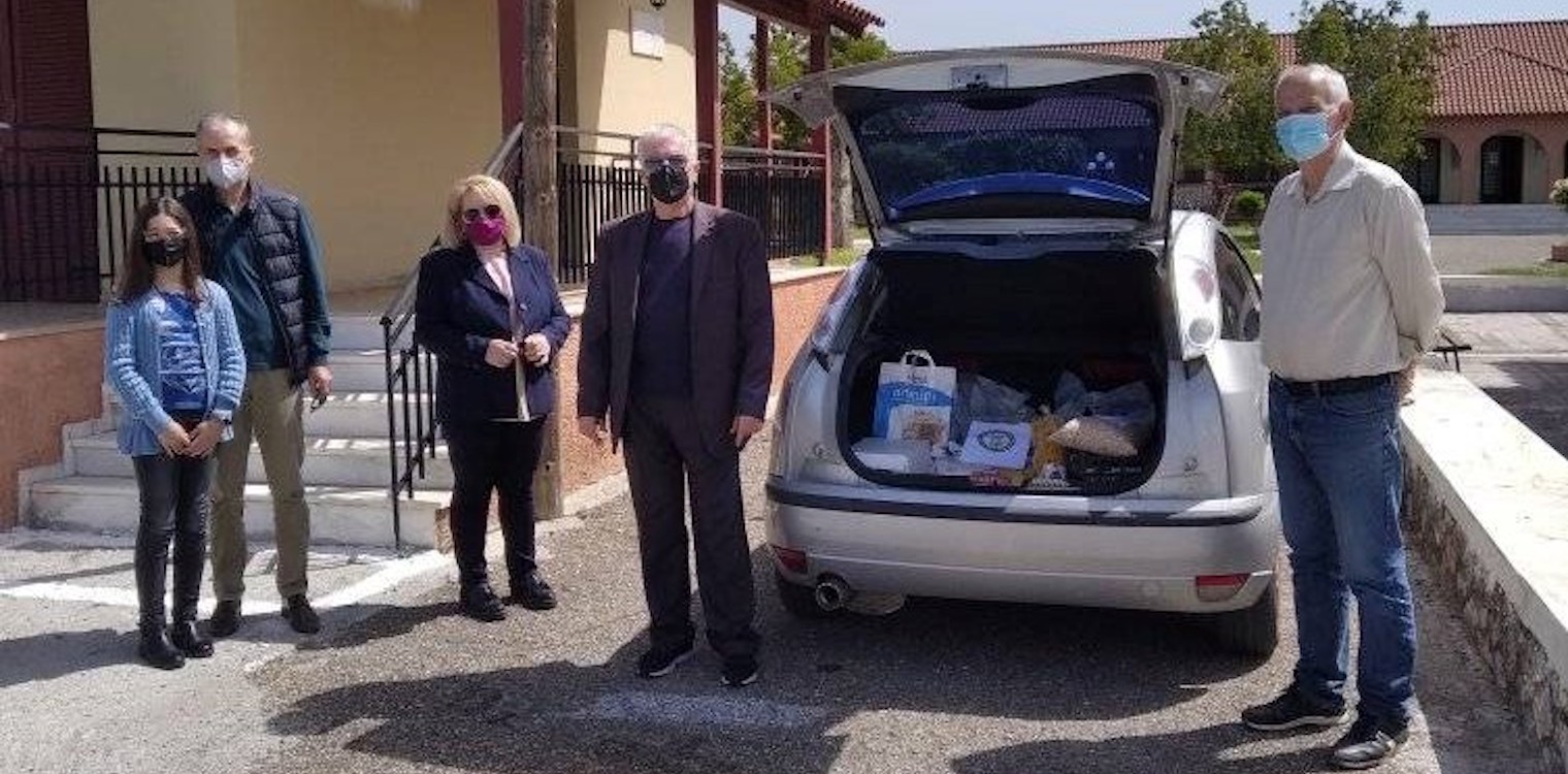 Ο Πολιτιστικός Σύλλογος Τραπεζικών Ηλείας στο Άσυλο Ανιάτων "Νέα Βασιλειάς" το Μ. Σάββατο