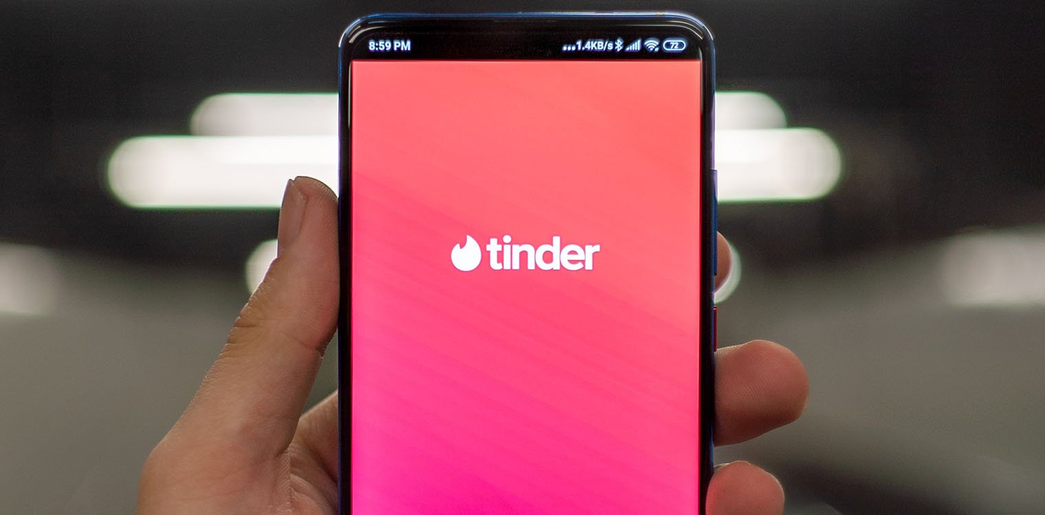 Αγωγή κατά της Google: Γιατί το Tinder απειλείται με «κόκκινη κάρτα» από το Play Store