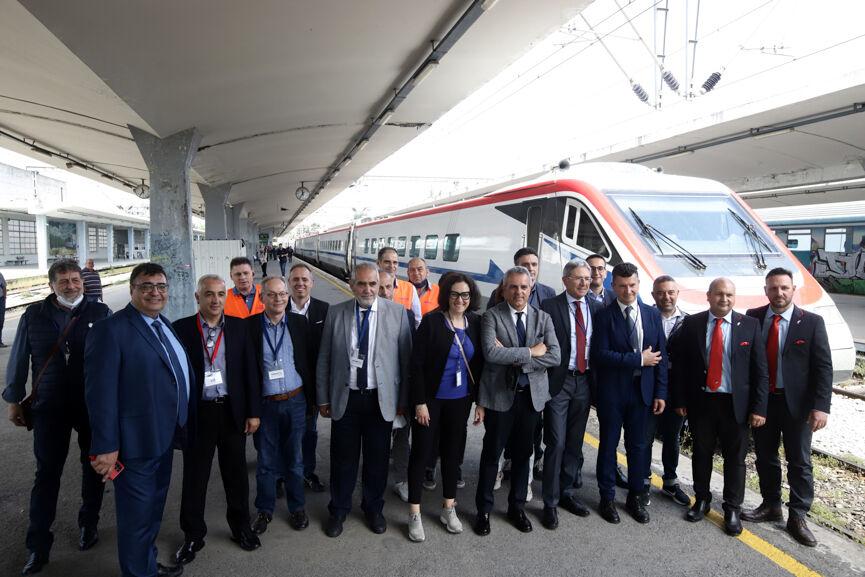 treno saloniki 3