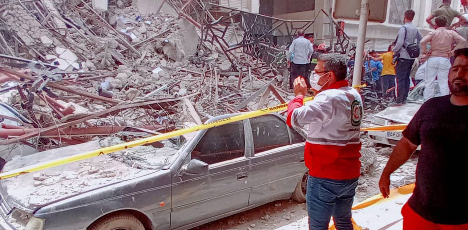 Ιράν: Τουλάχιστον έξι νεκρoί από την κατάρρευση 10όροφου κτηρίου - Δεκάδες εγκλωβισμένοι
