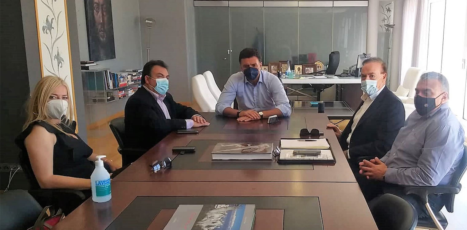 Συνάντηση Δημάρχου Πύργου Π. Αντωνακόπουλου με τον Υπουργό Τουρισμού Β. Κικίλια