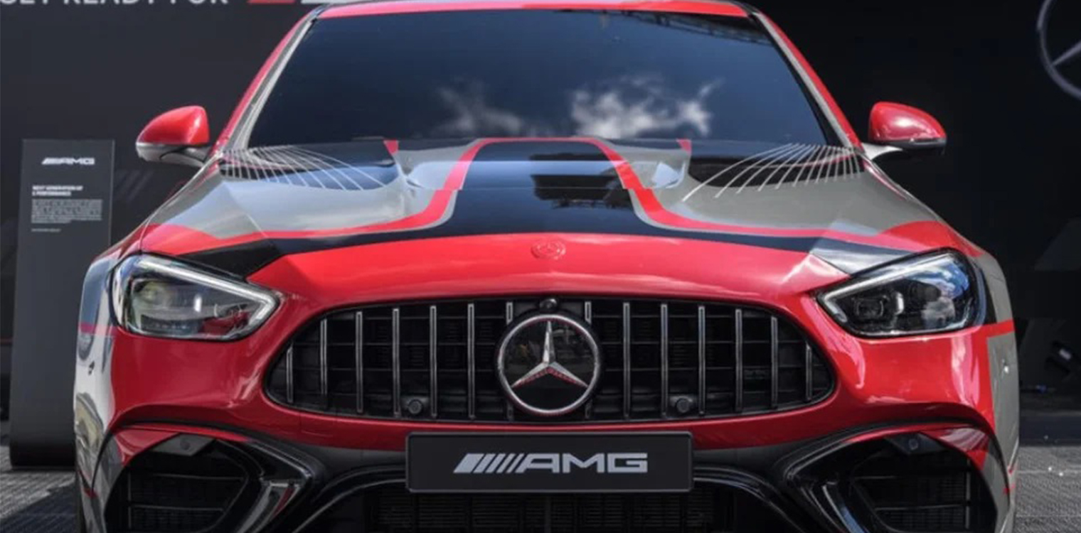 Επίσημη εμφάνιση για την υβριδική Mercedes-Benz C63 AMG