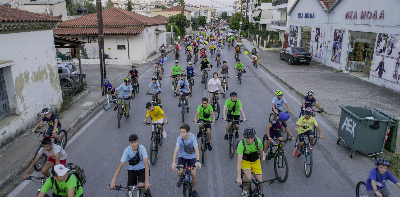Πύργος: 2η Ποδηλατάδα 2022 - Η πόλη γέμισε χρώμα και χαρούμενες φωνές