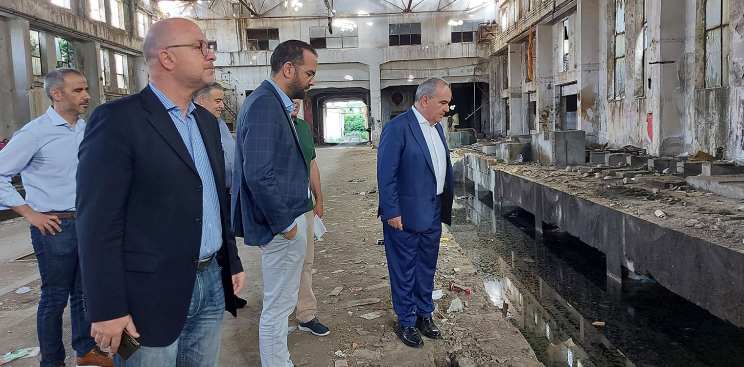 Στο παλαιό βιομηχανικό συγκρότημα Λαδόπουλου ο αν. υπουργός Ανάπτυξης, Ν. Παπαθανάσης και ο Περιφερειάρχης, Ν. Φαρμάκης