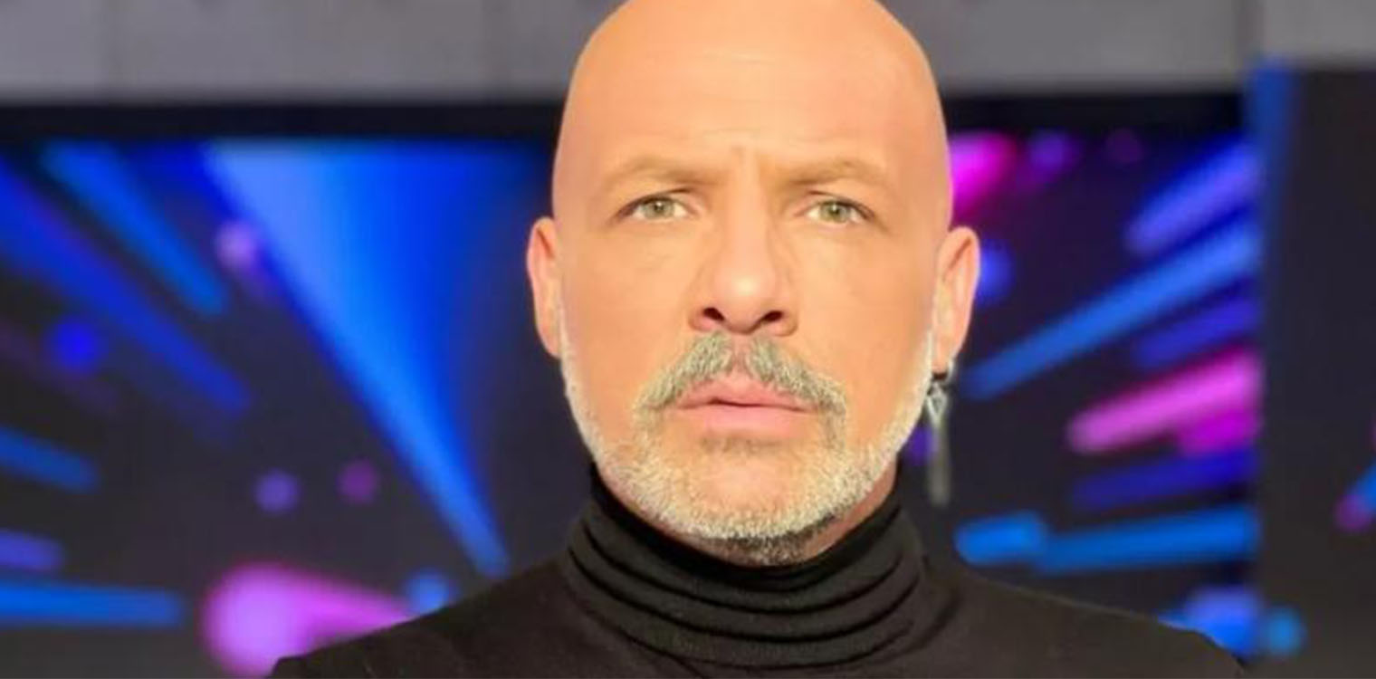 Νίκος Μουτσινάς: Τα πρώτα του λόγια, μετά το coming out - «Είμαι ο Νικόλαος και είμαι άνθρωπος»