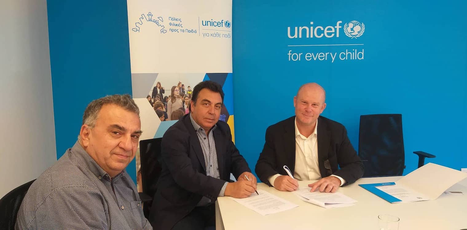 Μνημόνιο συνεργασίας με τη UNICEF για τα παιδιά υπέγραψε ο δήμαρχος Πύργου