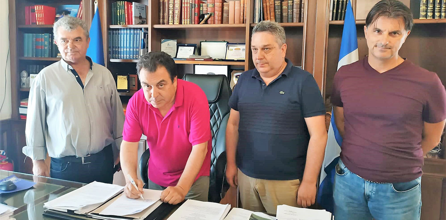 Υπεγράφη η σύμβαση μεταξύ Δήμου Πύργου και αναδόχου για την αποκατάσταση βατότητας της ΕΟ Πύργου-Αρχ. Ολυμπίας με την ΕΟ Πύργου-Κυπαρισσίας