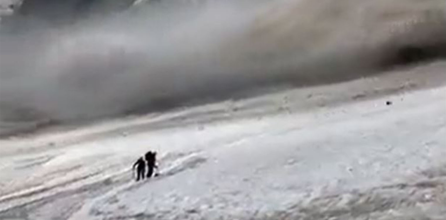 Ιταλία: Συγκλονιστικά βίντεο από την αποκόλληση του παγετώνα - 3 νεκροί, 20 αγνοούμενοι