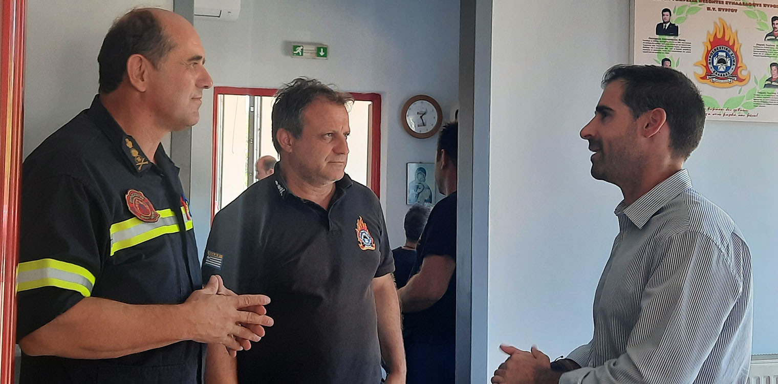 Συνάντηση Αντιπεριφερειάρχη Π.Ε Ηλείας Β. Γιαννόπουλου με Διοικητή Πυροσβεστικών Υπηρεσιών Ηλείας Γ. Κωνσταντακόπουλο