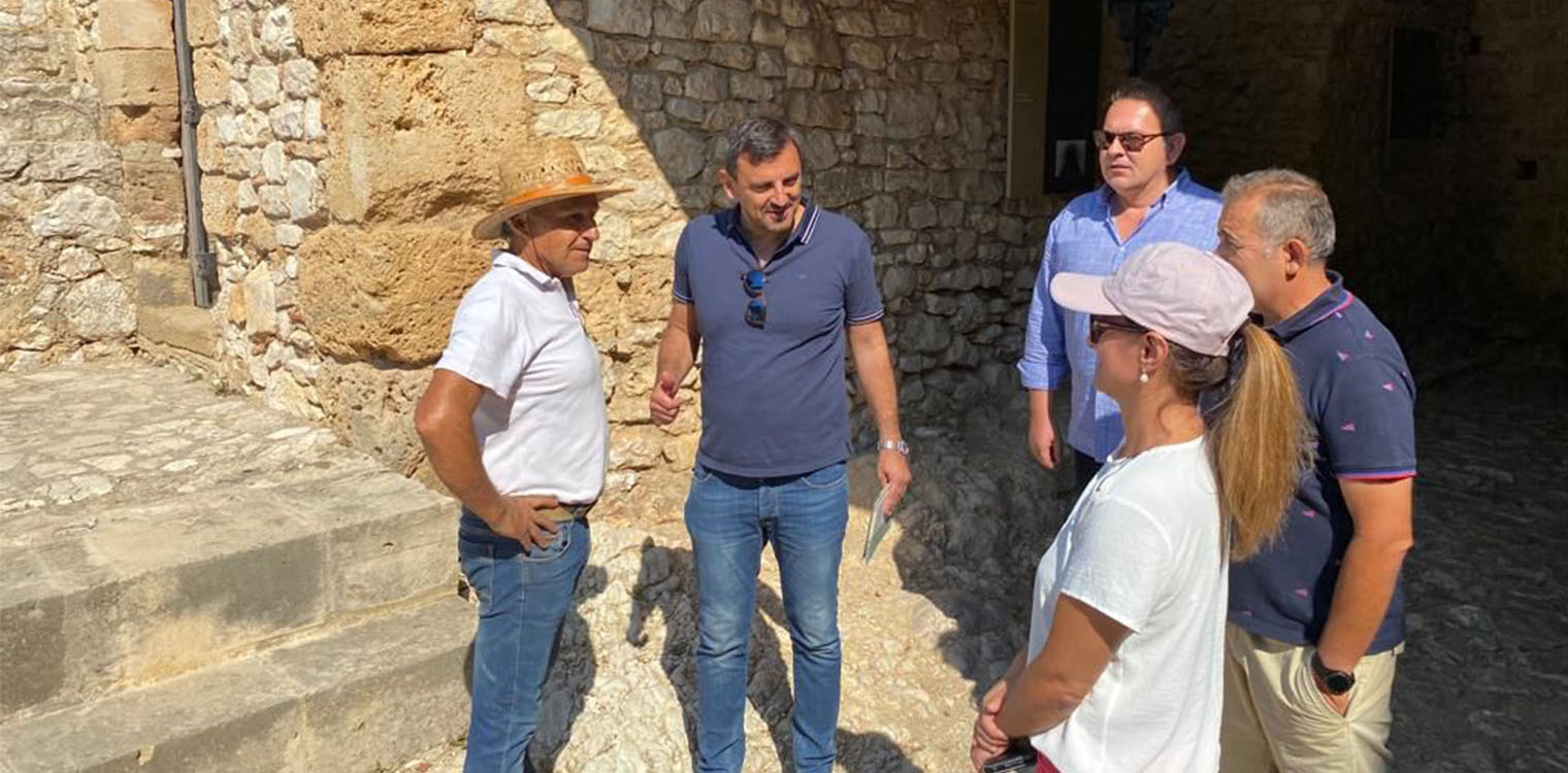Επίσκεψη του Ανδρέα Νικολακόπουλου στο κάστρο Χλεμούτσι - “Τα μνημεία μας είναι η ταυτότητά μας”