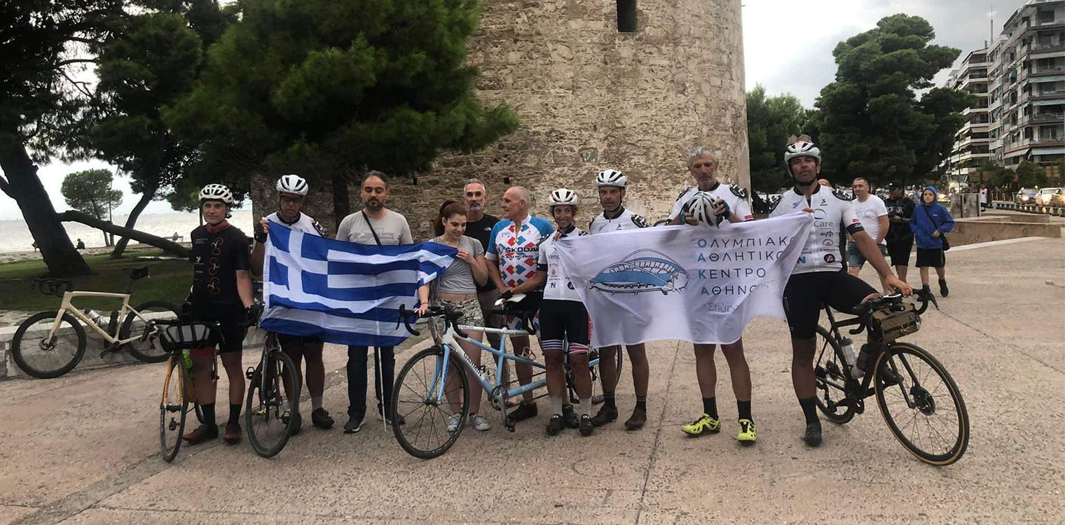 «Bring Them Back»: Πέντε ποδηλάτες διένυσαν 3.000 χλμ. για τα Γλυπτά του Παρθενώνα