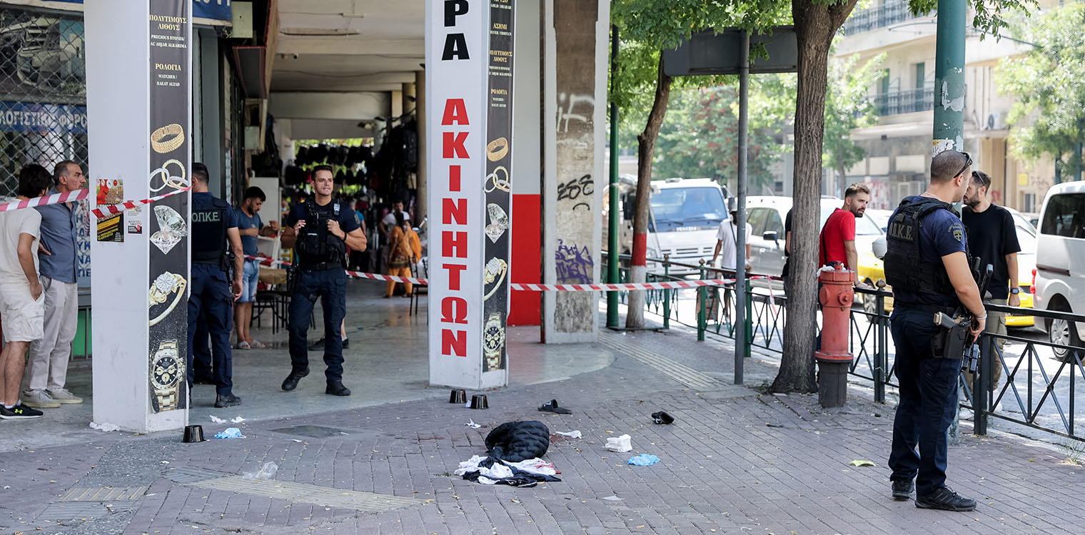 Πυροβολισμοί στην πλατεία Βάθη: Δύο τραυματίες - Αναζητείται ο δράστης