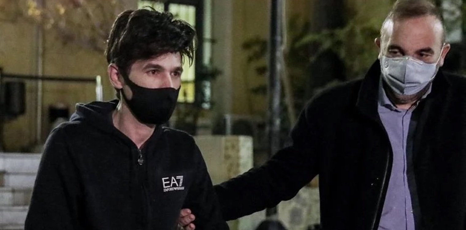 Φουρθιώτης: Αρχίζει σήμερα η δίκη για τις «στημένες» επιθέσεις έξω από το σπίτι του στο Διόνυσο