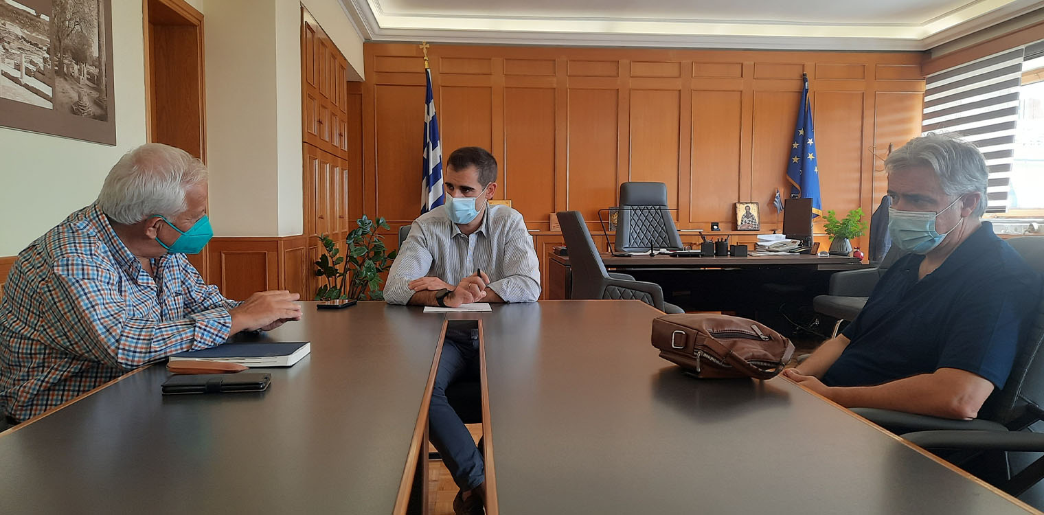 Σύσκεψη Αντιπεριφερειάρχη Π.Ε Ηλείας Β. Γιαννόπουλου, με την Διεύθυνση Ανάπτυξης, για θέματα Λαϊκών Αγορών