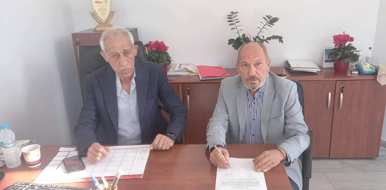 Ο Γιάννης Λυμπέρης όρκισε νέο δημοτικό Σύμβουλο Ήλιδας τον Γιάννη Χριστόπουλο