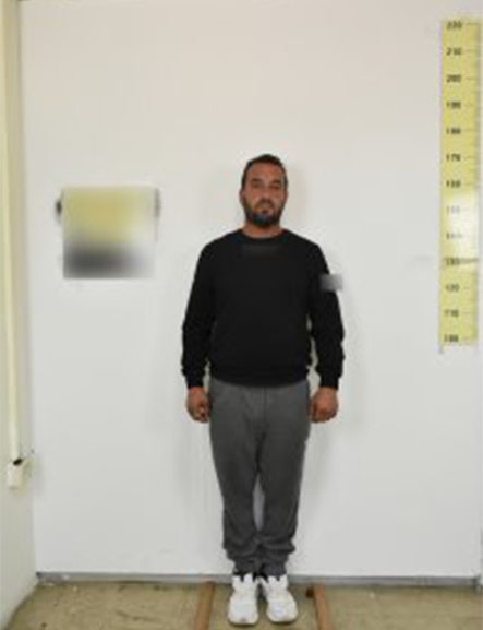 viastes 12xroni kolonos astun 5