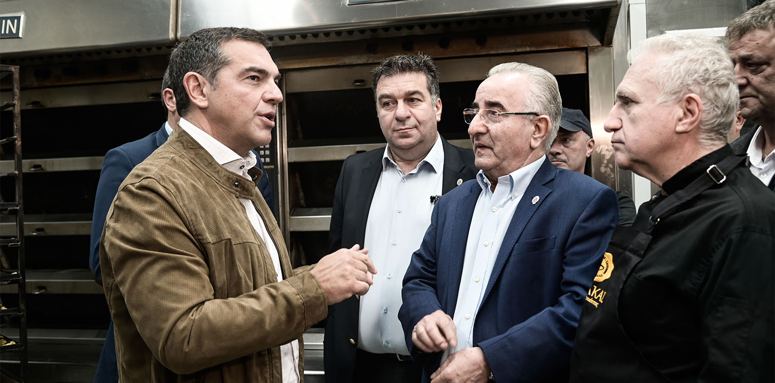 Τσίπρας: Αδιανόητο ότι δεν έχουν μειωθεί ΦΠΑ και ΕΦΚ - Κάποιοι θησαυρίζουν