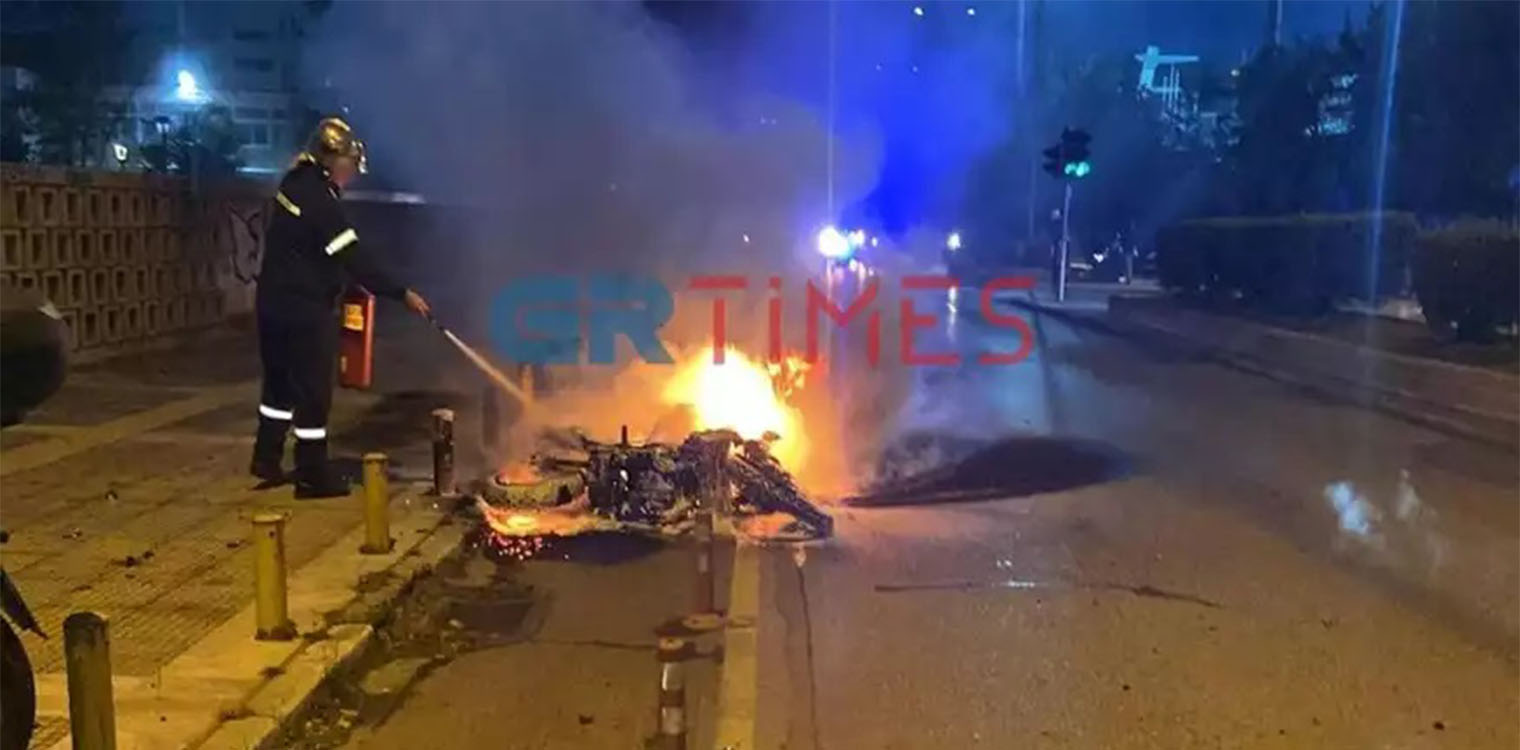 Πολυτεχνείο: Επεισόδια στη Θεσσαλονίκη - Μολότοφ και χημικά