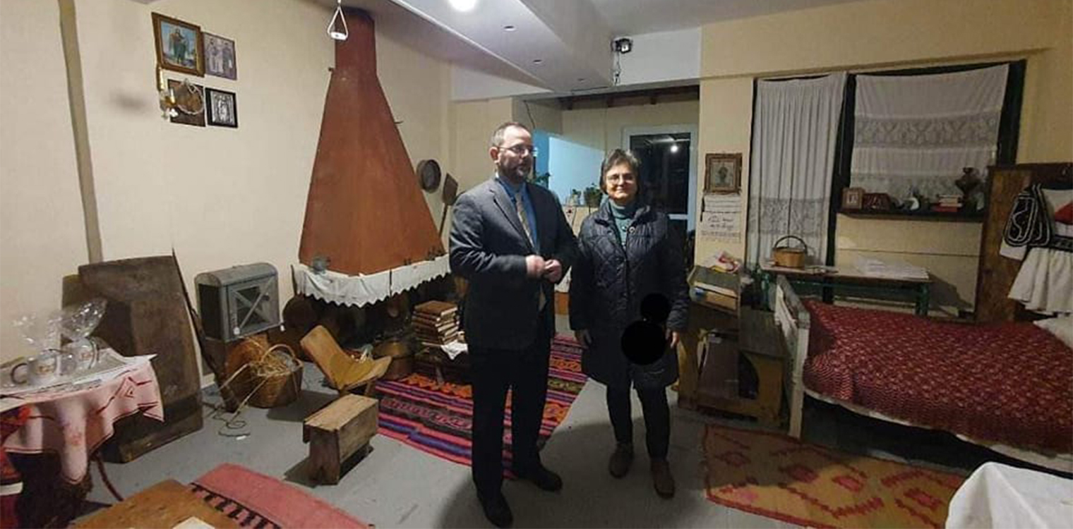 Την Λαογραφική Συλλογή του Λαογραφικού Πολιτιστικού Συλλόγου Ωλένης επισκέφθηκε ο Κοροβέσης