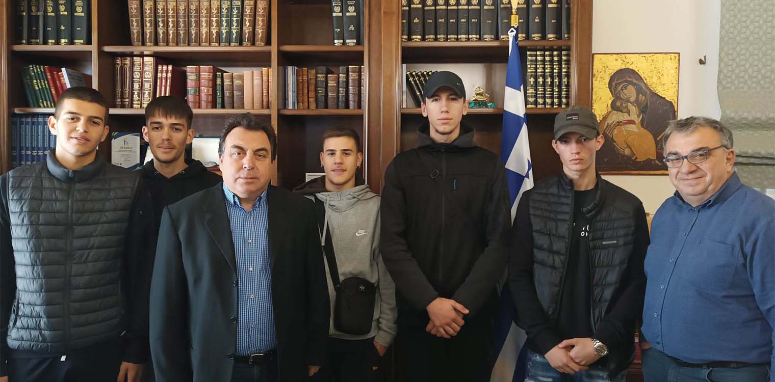 Μαθητές του 2ου ΕΠΑΛ στον Δήμαρχο Πύργου