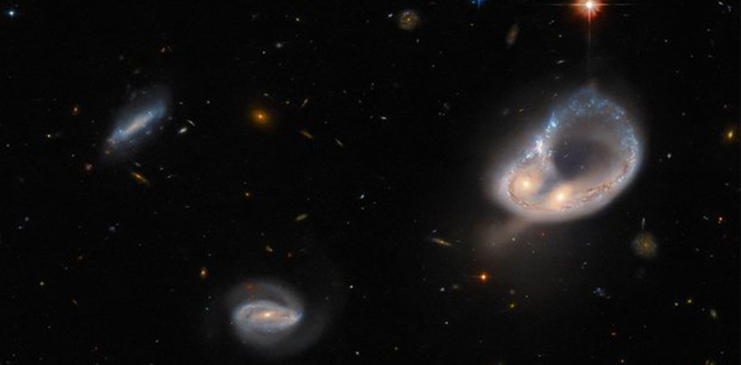 Το διαστημικό τηλεσκόπιο Hubble καμαρώνει γαλαξίες να ενώνονται εις σάρκα μίαν