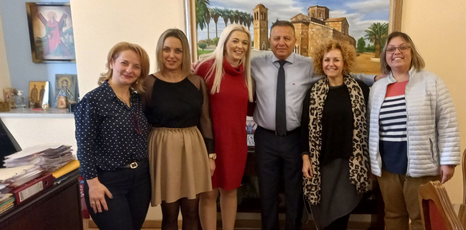 Πλήθος κόσμου στην ονομαστική εορτή του Δημάρχου Πηνειού - Το δώρο που συγκίνησε τον Ανδρέα Μαρίνο