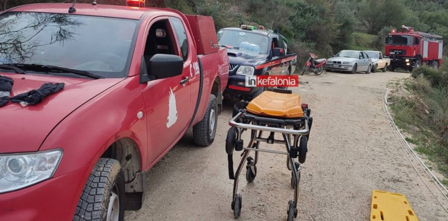 Κεφαλονιά: Τραγωδία στον Πόρο – Φορτηγό έπεσε σε γκρεμό 200μ., νεκροί οι δυο επιβαίνοντες (εικόνες - Ανανεωμένο)
