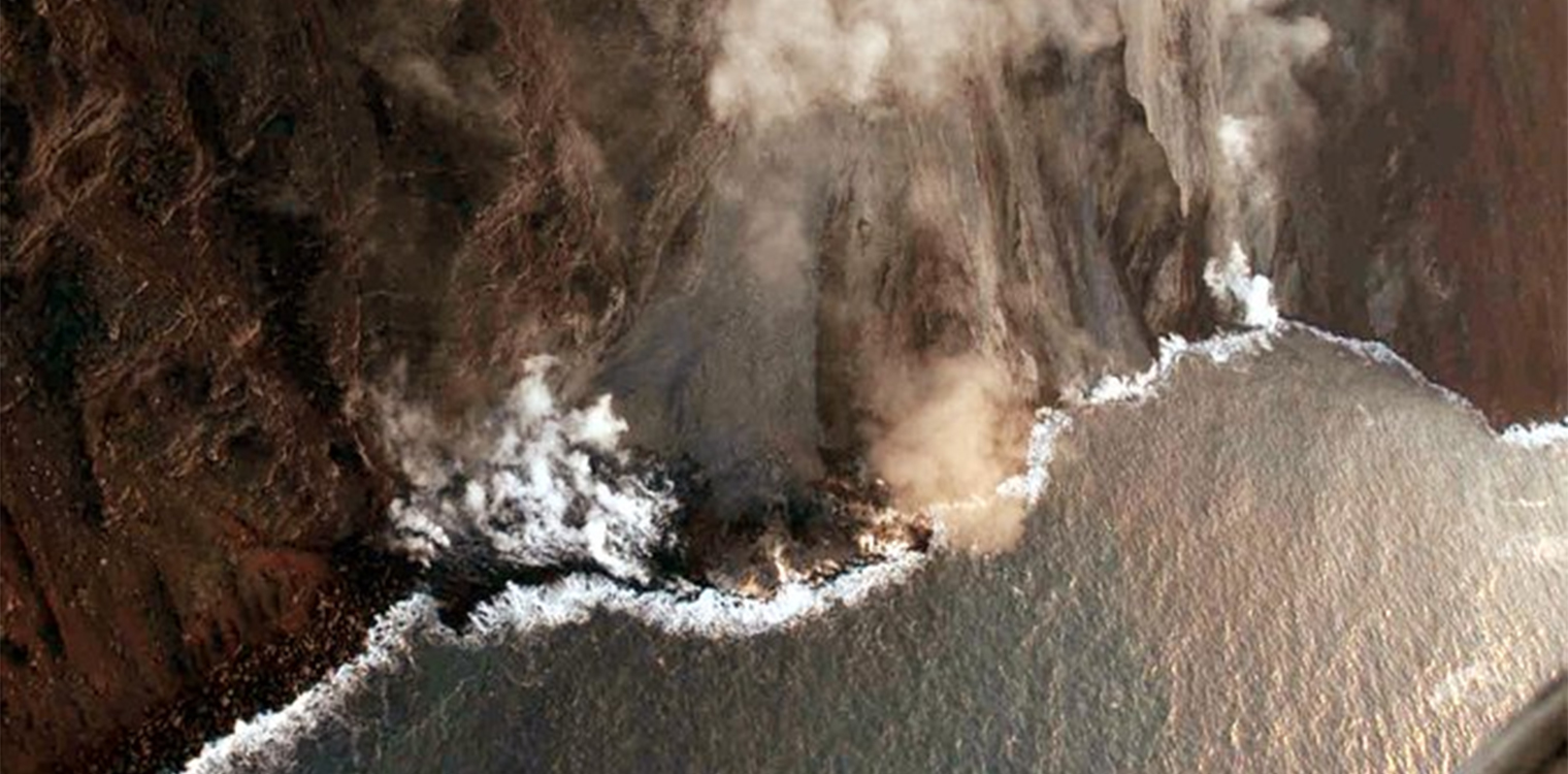 Ιταλία: Τσουνάμι 1,5 μέτρου μετά από υπερχείλιση λάβας στο ηφαίστειο Στρόμπολι