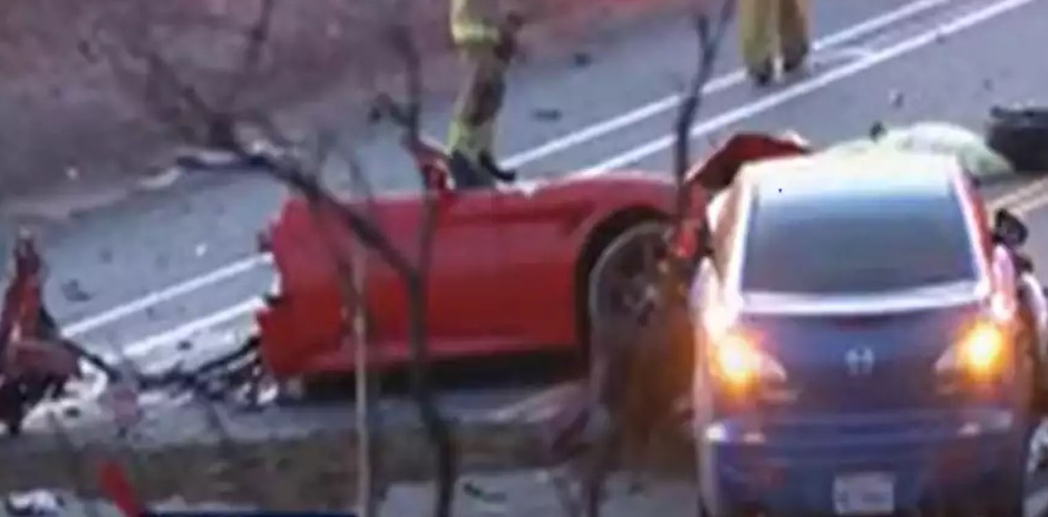 Πλάνα που «κόβουν» την ανάσα: Ferrari «κόπηκε» στα δύο στην Καλιφόρνια - Νεκρός ο οδηγός