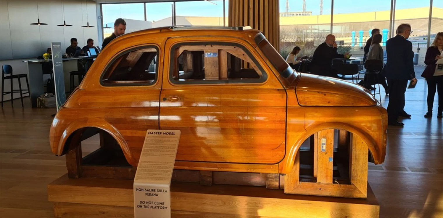 Το ξύλινο Fiat 500