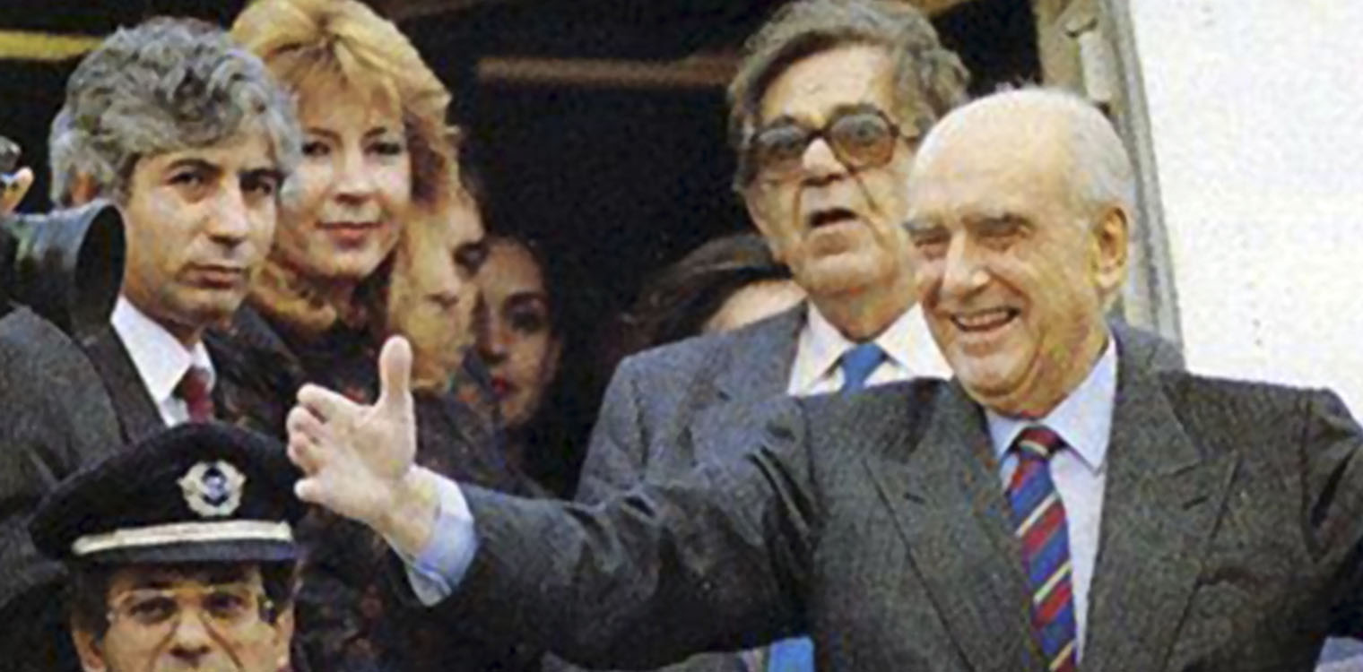 Το παρασκήνιο για το νεύμα του Ανδρέα Παπανδρέου στη Δήμητρα Λιάνη αποκάλυψε ο Τάσος Μπιρσίμ