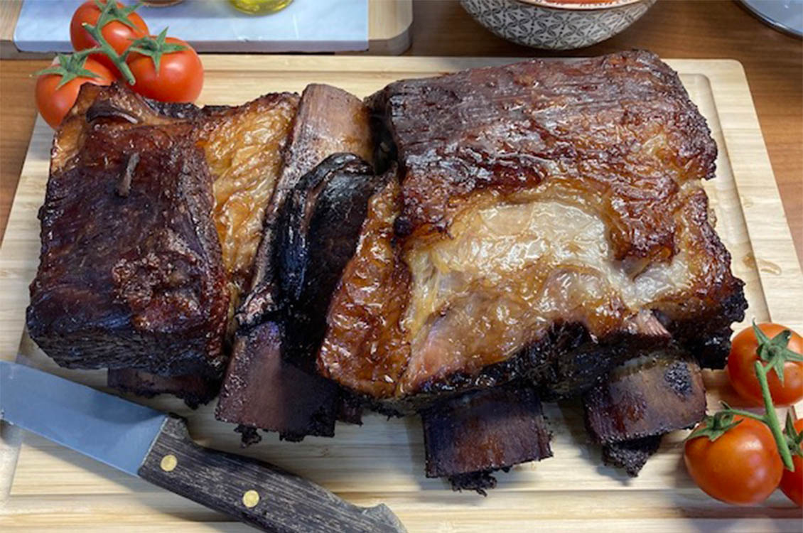 Στηθοπλευρές μόσχου στη γάστρα (short ribs)