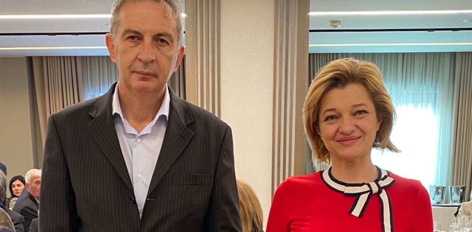 Στην πίτα της Ένωσης Αποστράτων Αξιωματικών Πυροσβεστικού Σώματος η Πρόεδρος της Επ. Περιβάλλοντος της Βουλής, Δ. Αυγερινοπούλου