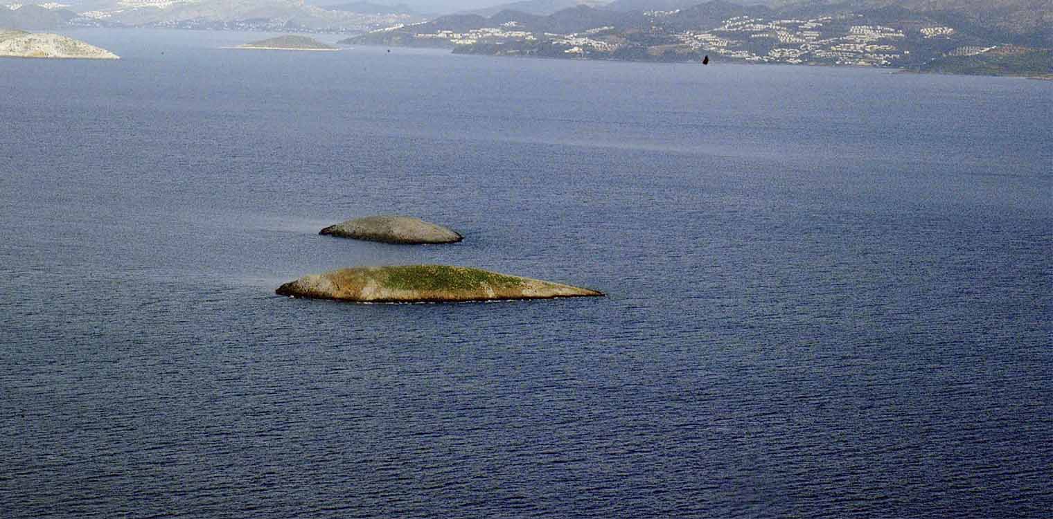 Ίμια: Το χρονικό της κρίσης και οι θεωρίες αυτών που δεν πίστεψαν την επίσημη εκδοχή της πτώσης του ελικοπτέρου