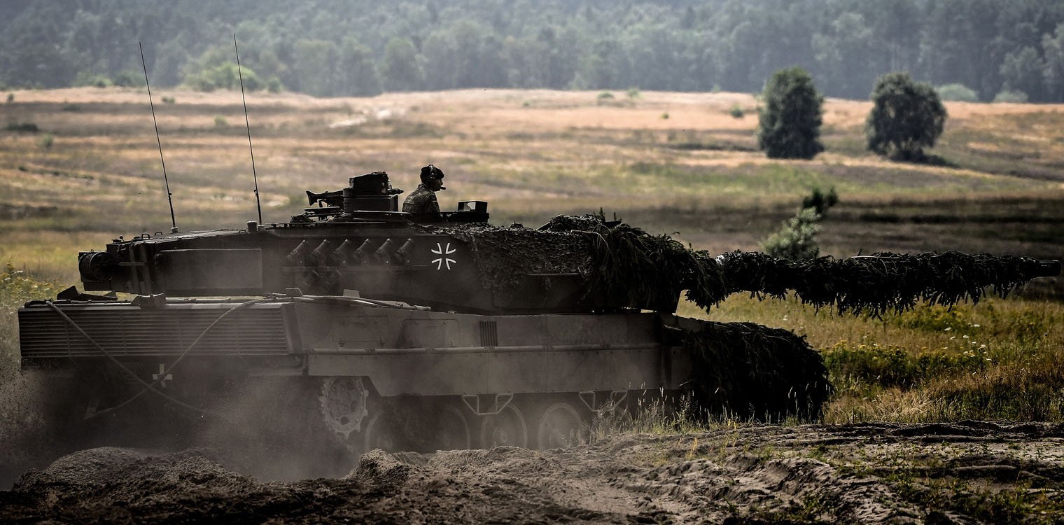 Πόλεμος στην Ουκρανία: Το Κίεβο αναμένει 120-140 άρματα στο πρώτο κύμα παραδόσεων από τη Δύση