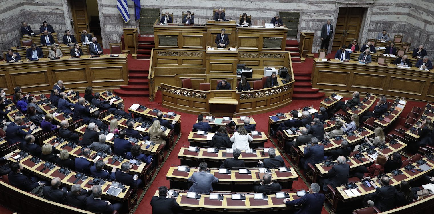 Πρόταση δυσπιστίας: Καταψηφίστηκε από 156 βουλευτές έναντι 143