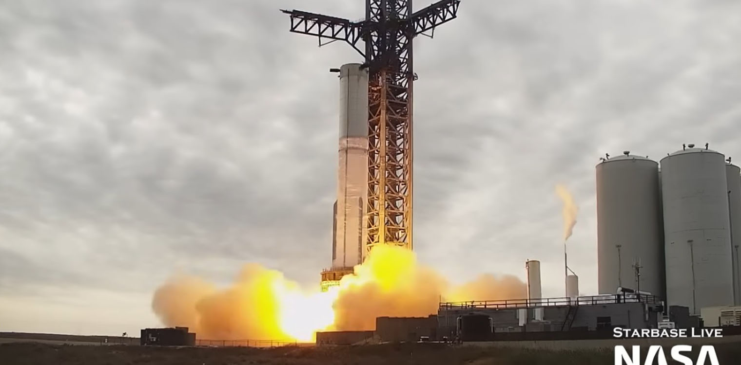 SpaceX: Κρίσιμη στατική δοκιμή για τον ισχυρότερο πύραυλο όλων των εποχών
