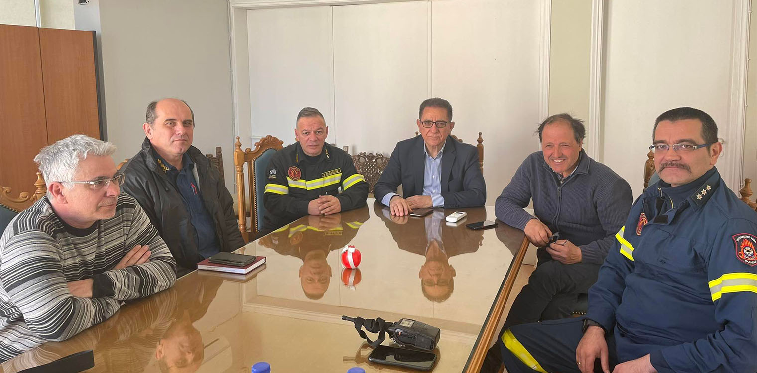 Συνάντηση του Δημάρχου Ζαχάρως με κλιμάκιο της Πυροσβεστικής Υπηρεσίας του νομού Ηλείας