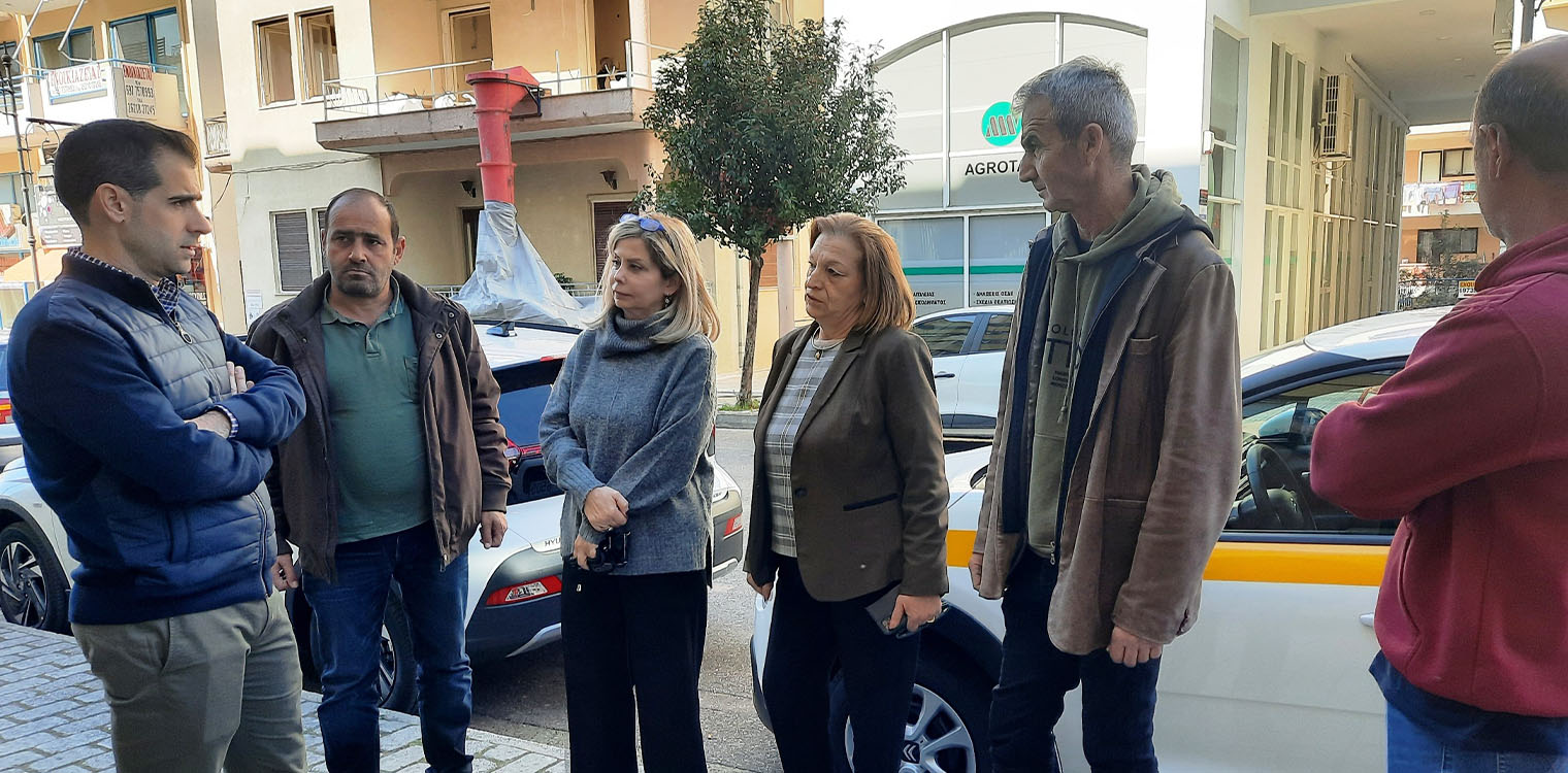Γιαννόπουλος: Ασφαλής μετακίνηση εργαζομένων &amp; σημαντική εξοικονόμηση πόρων - Έξι νέα οχήματα στον στόλο της ΠΕ Ηλείας