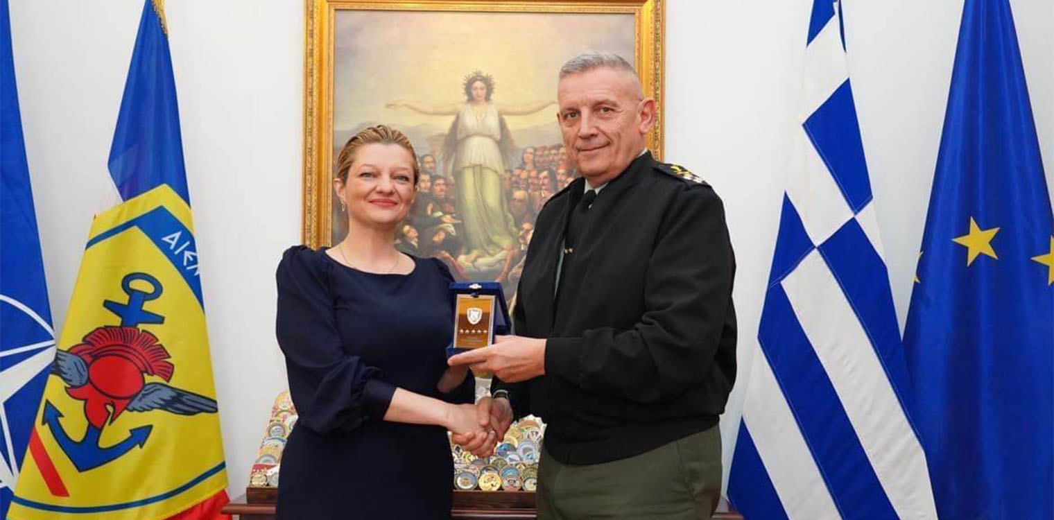 Αυγερινοπούλου: Συνάντηση με τον Αρχηγό ΓΕΕΘΑ, Στρατηγό Κωνσταντίνο Φλώρο