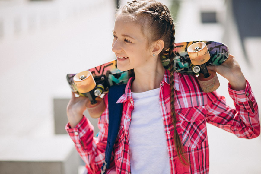 koritsi skate freepik