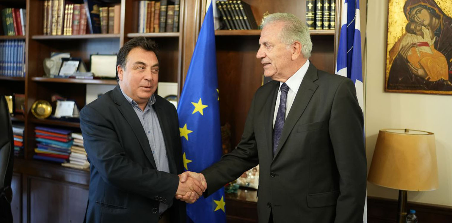 Συνάντηση Δ. Αβραμόπουλου, υποψήφιου βουλευτή της ΝΔ στην Ηλεία με το Δήμαρχο Πύργου κ. Π. Αντωνακόπουλο