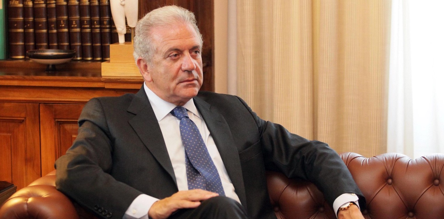 Παρέμβαση Δ. Αβραμόπουλου για τις ζημιές από το χαλάζι