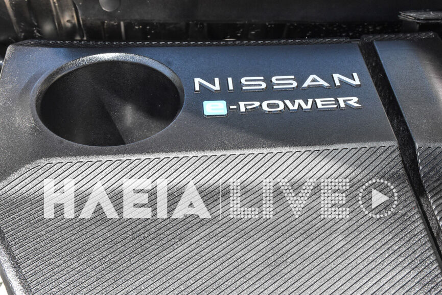 Nissan plateia 5