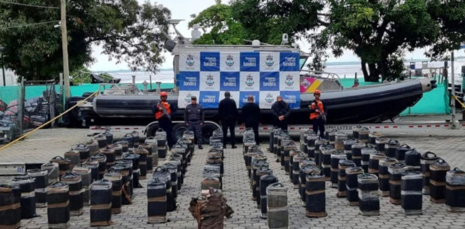 Κολομβία: Το Πολεμικό Ναυτικό κατάσχεσε το μεγαλύτερο αυτοσχέδιο υποβρύχιο με ναρκωτικά