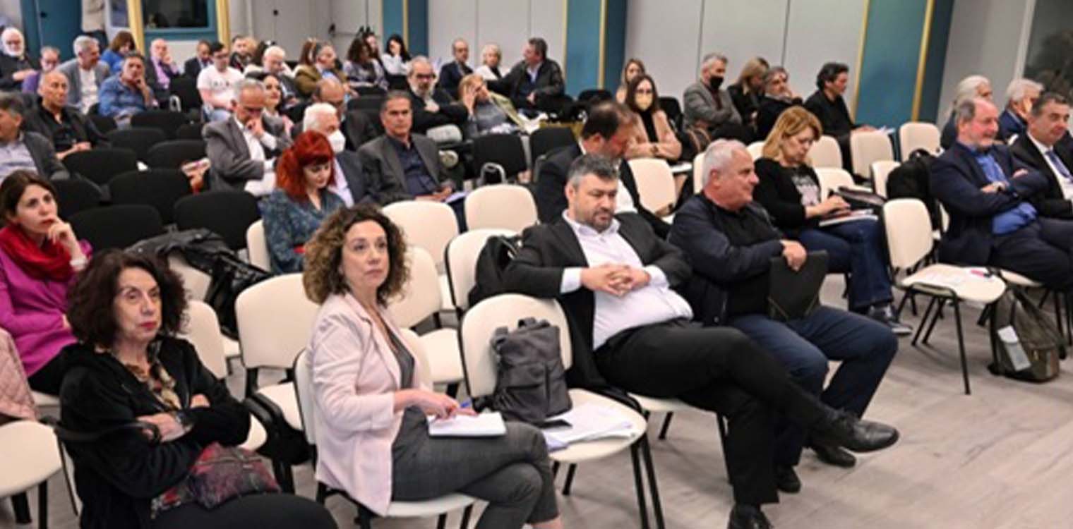 Δημοσιογραφία και πνευματικά δικαιώματα: Σύσσωμος ο ελληνικός Τύπος απέναντι στις ψηφιακές πλατφόρμες