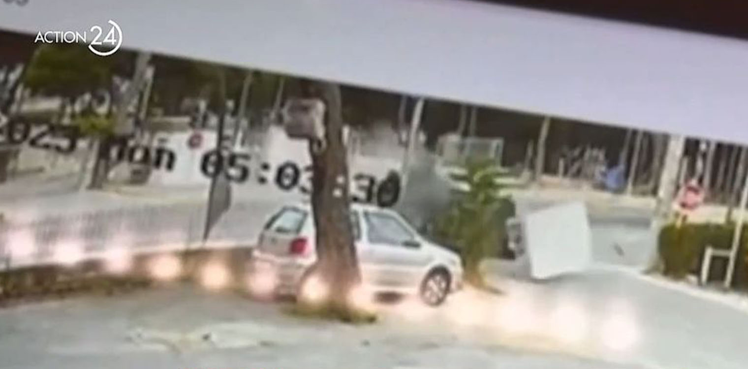 Συγκλονιστικό βίντεο από το τροχαίο στη Μαραθώνος: Η στιγμή που το αυτοκίνητο συγκρούεται με το ΚΑΦΑΟ και αναποδογυρίζει στο οδόστρωμα