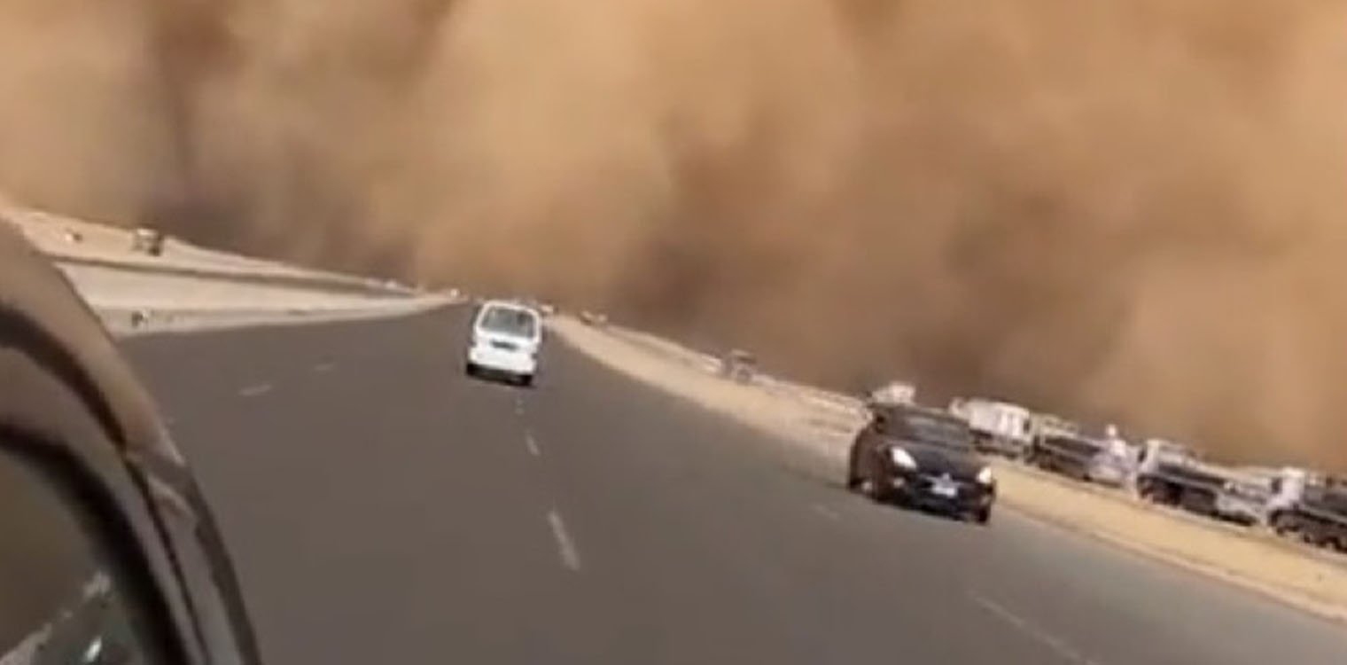 Ισραήλ: Αμμοθύελλα καλύπτει την πόλη Εϊλάτ (video)