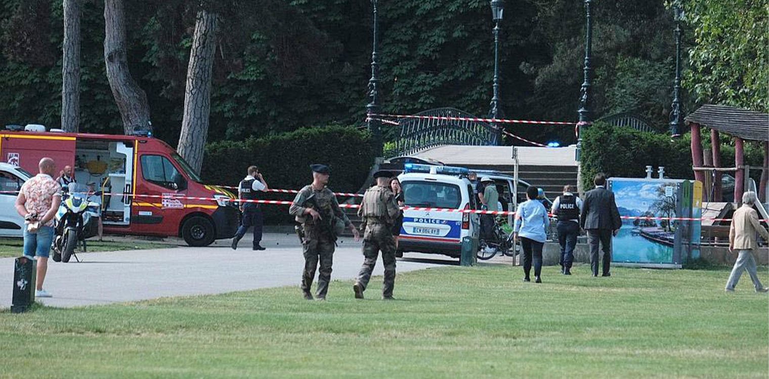 Σε σοκ η Γαλλία μετά την επίθεση σε παιδική χαρά: Οκτώ παιδιά κάτω των τριών ετών τραυματισμένα - Συνελήφθη ο δράστης (upd)